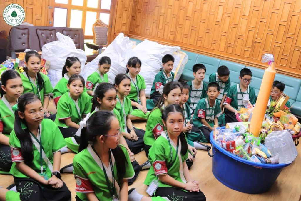 🕯️นักเรียนโรงเรียนใบบุญลำพูนสืบสานพระพุทธศาสนา ร่วมทำบุญเนื่องในวันอาสาฬหบูชาและ…