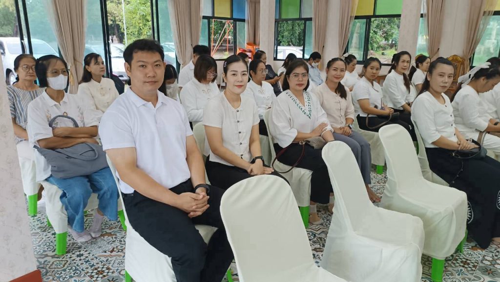 ทอดผ้าป่าสามัคคี